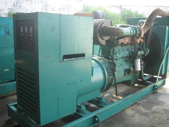 尼玛租赁发电机- 发电机碳刷磨损的原因是什么