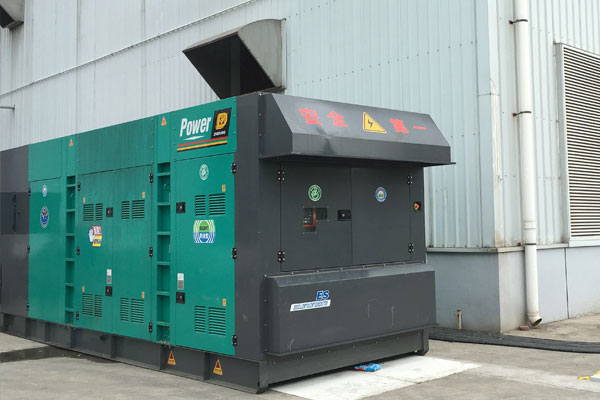 尼玛燃油滤清器的更换流程是怎样的？