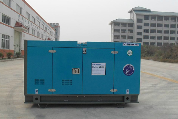 尼玛发电机租赁发电机组的换季保养注意事项