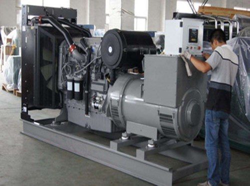 尼玛柴油发电机组和储能设备配合使用的案例