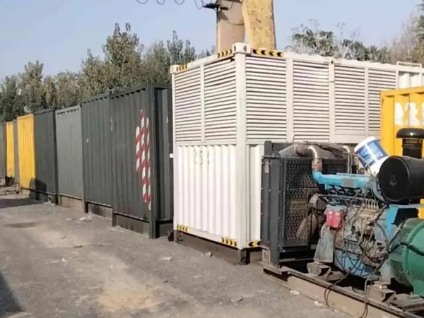 尼玛200KW柴油发电机机组每小时油耗是多少？